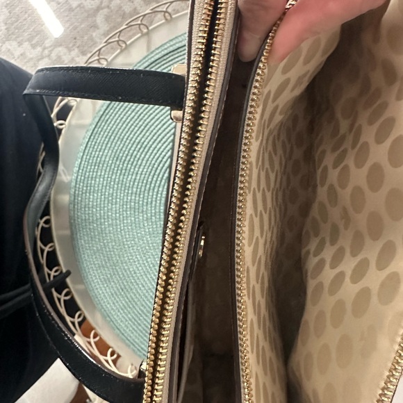 Kate Spade Tote - Picture 14 of 16